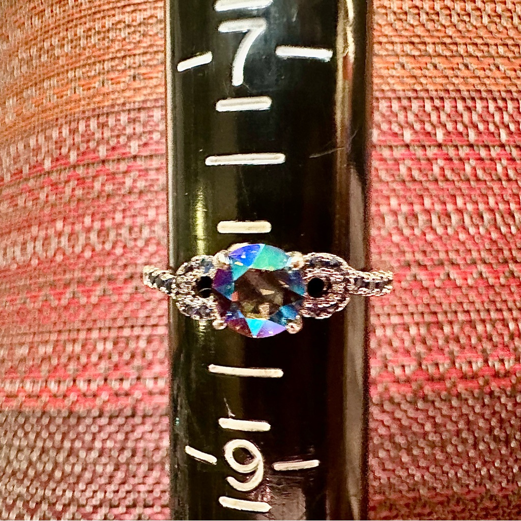 Fragrant Jewels Silver Ring With Iridescent Gem 20$